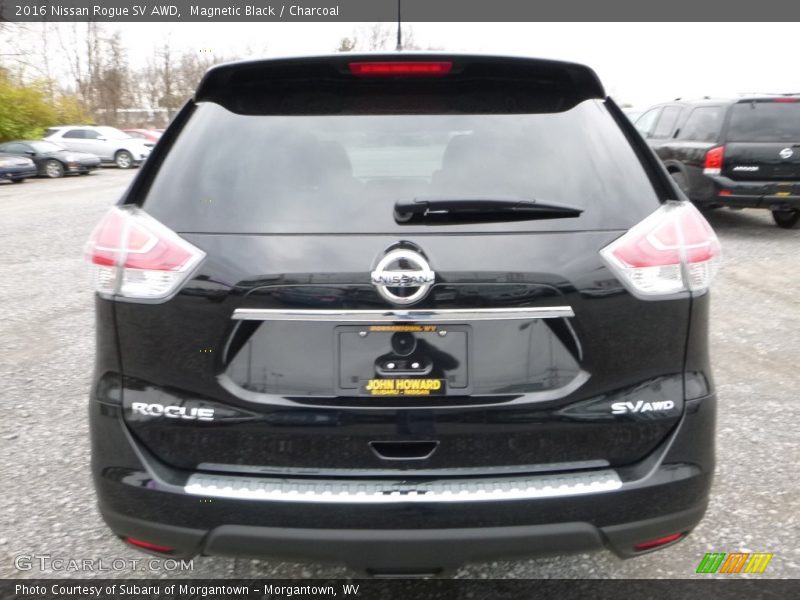 Magnetic Black / Charcoal 2016 Nissan Rogue SV AWD
