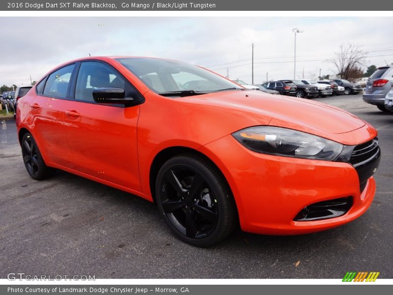 Front 3/4 View of 2016 Dart SXT Rallye Blacktop
