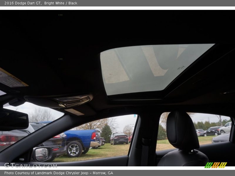 Bright White / Black 2016 Dodge Dart GT