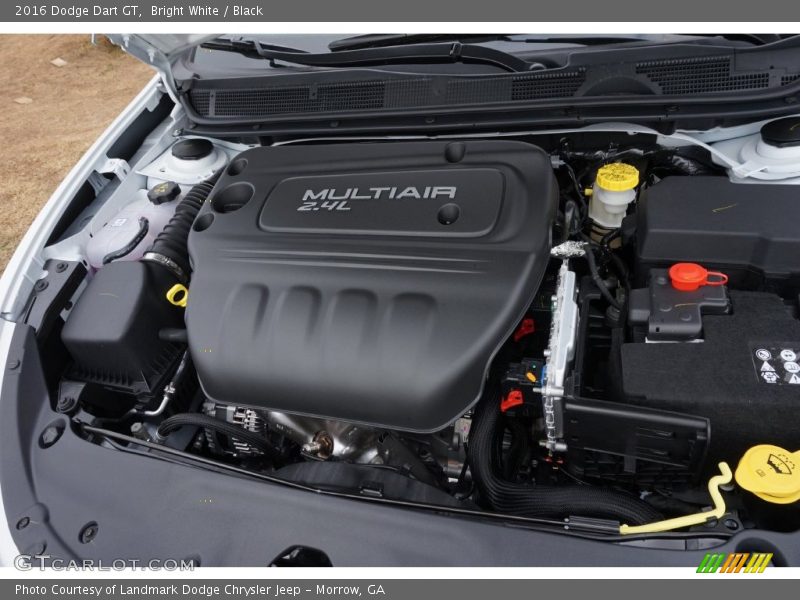 Bright White / Black 2016 Dodge Dart GT