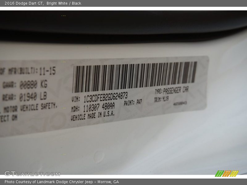 Bright White / Black 2016 Dodge Dart GT