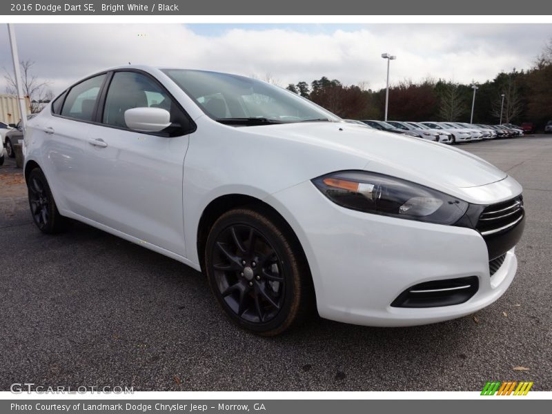 Bright White / Black 2016 Dodge Dart SE