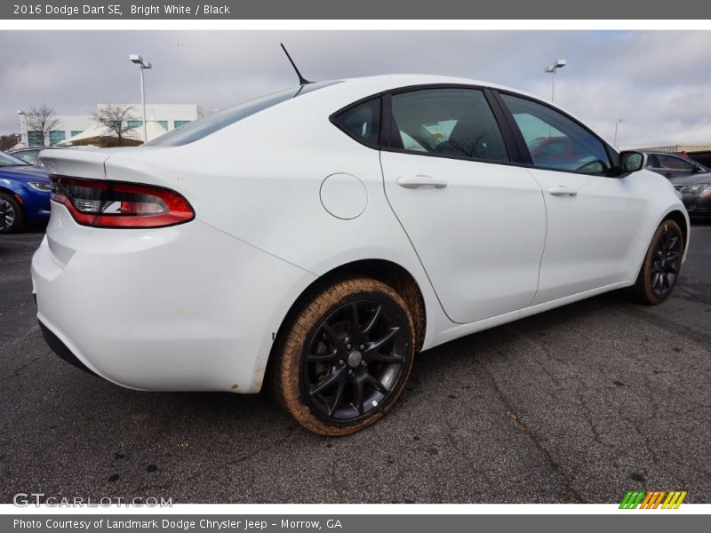 Bright White / Black 2016 Dodge Dart SE