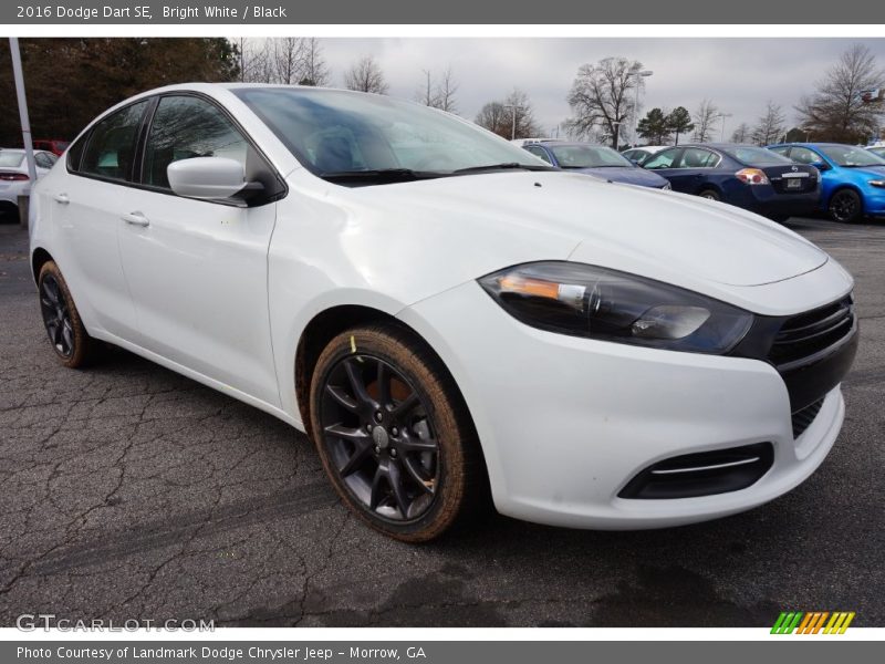 Bright White / Black 2016 Dodge Dart SE