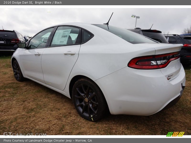 Bright White / Black 2016 Dodge Dart SE