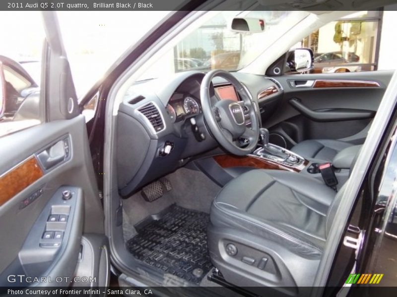 Brilliant Black / Black 2011 Audi Q5 2.0T quattro