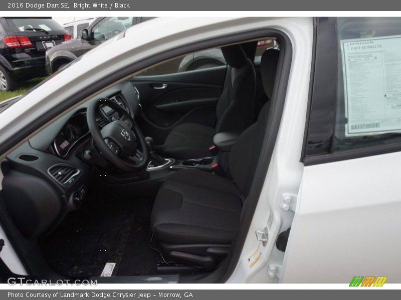 Bright White / Black 2016 Dodge Dart SE