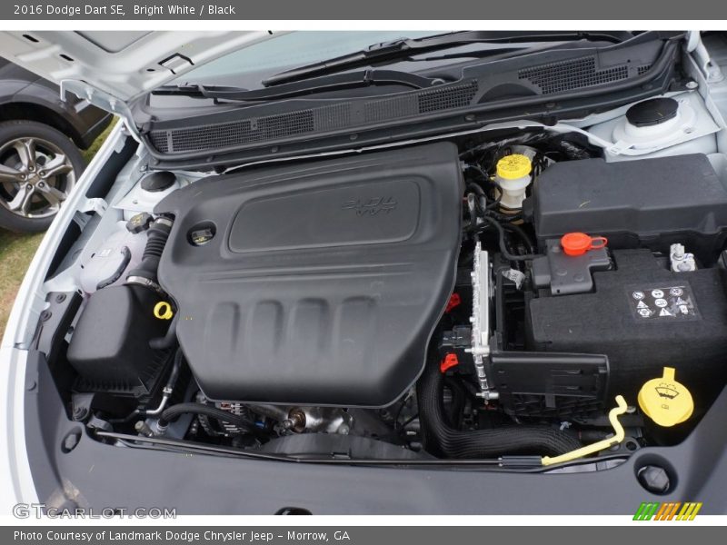 Bright White / Black 2016 Dodge Dart SE