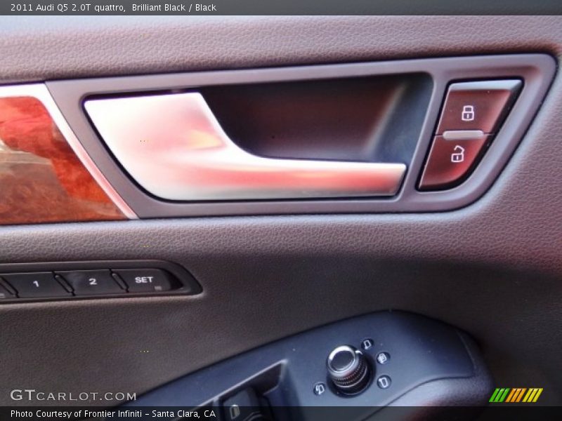 Brilliant Black / Black 2011 Audi Q5 2.0T quattro