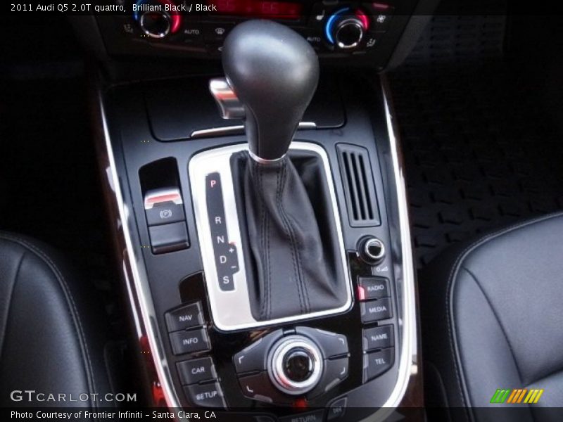 Brilliant Black / Black 2011 Audi Q5 2.0T quattro
