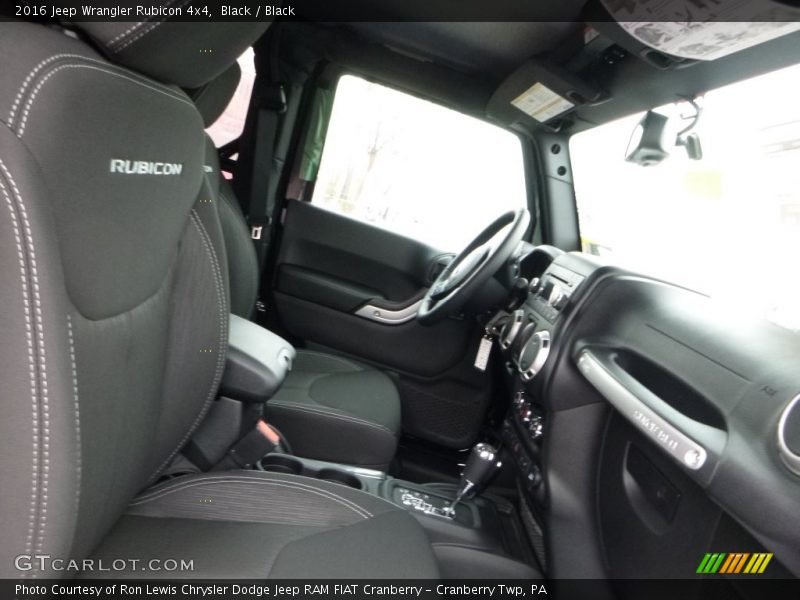 Black / Black 2016 Jeep Wrangler Rubicon 4x4