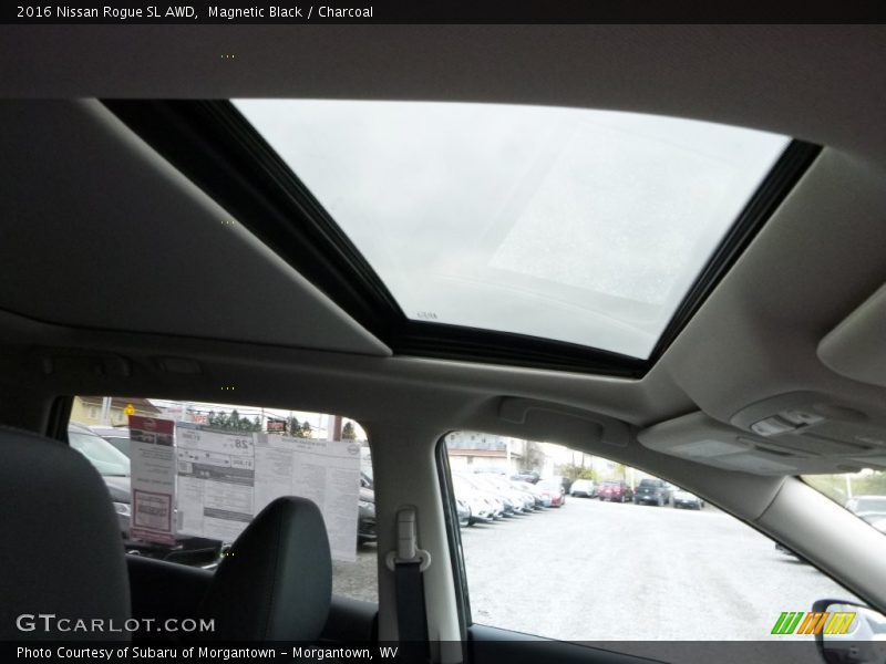 Magnetic Black / Charcoal 2016 Nissan Rogue SL AWD