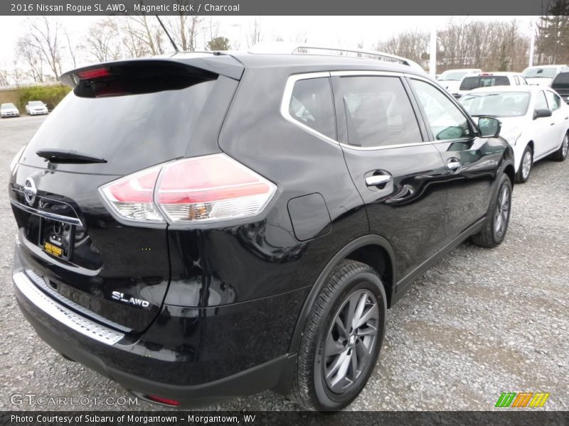 Magnetic Black / Charcoal 2016 Nissan Rogue SL AWD