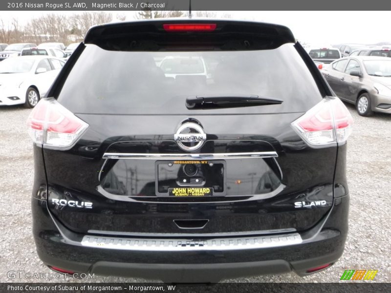Magnetic Black / Charcoal 2016 Nissan Rogue SL AWD