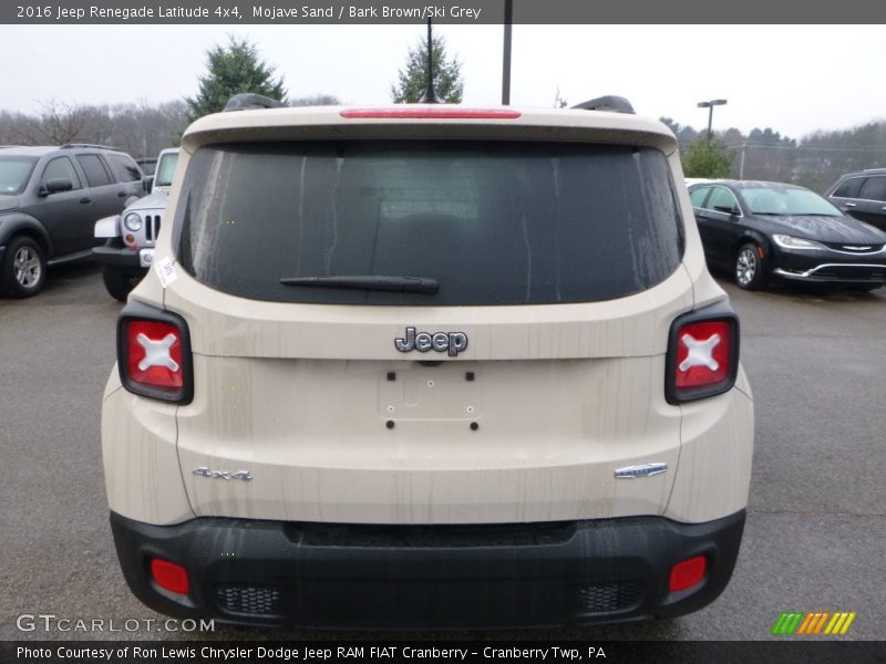Mojave Sand / Bark Brown/Ski Grey 2016 Jeep Renegade Latitude 4x4