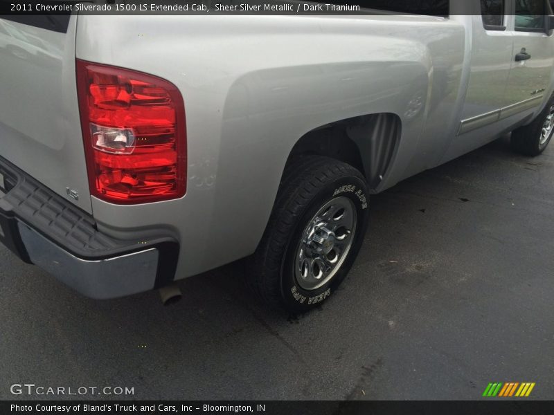 Sheer Silver Metallic / Dark Titanium 2011 Chevrolet Silverado 1500 LS Extended Cab