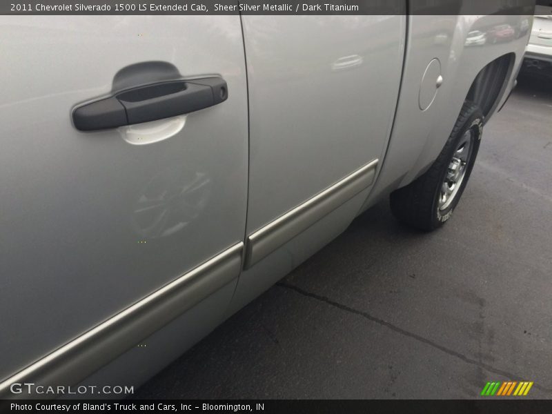 Sheer Silver Metallic / Dark Titanium 2011 Chevrolet Silverado 1500 LS Extended Cab