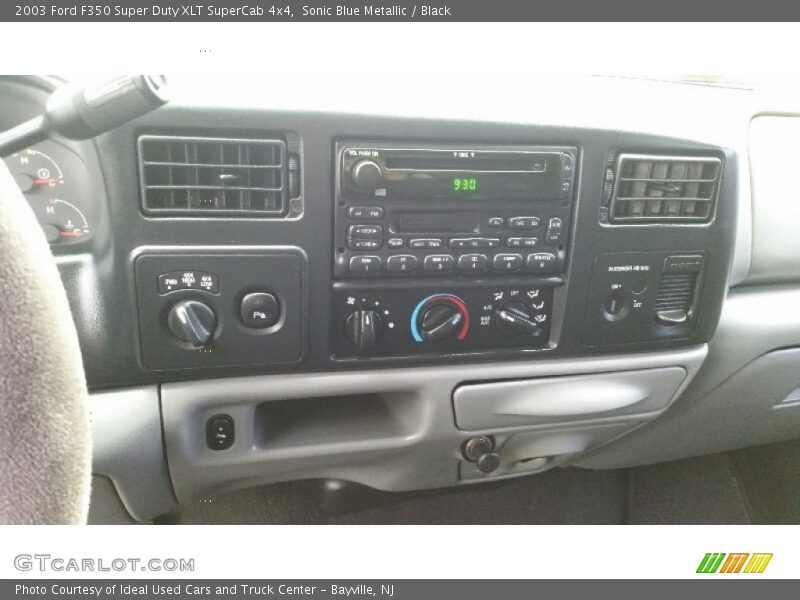 Sonic Blue Metallic / Black 2003 Ford F350 Super Duty XLT SuperCab 4x4
