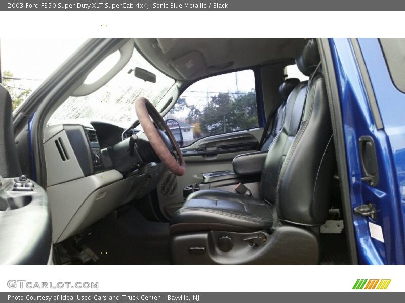 Sonic Blue Metallic / Black 2003 Ford F350 Super Duty XLT SuperCab 4x4