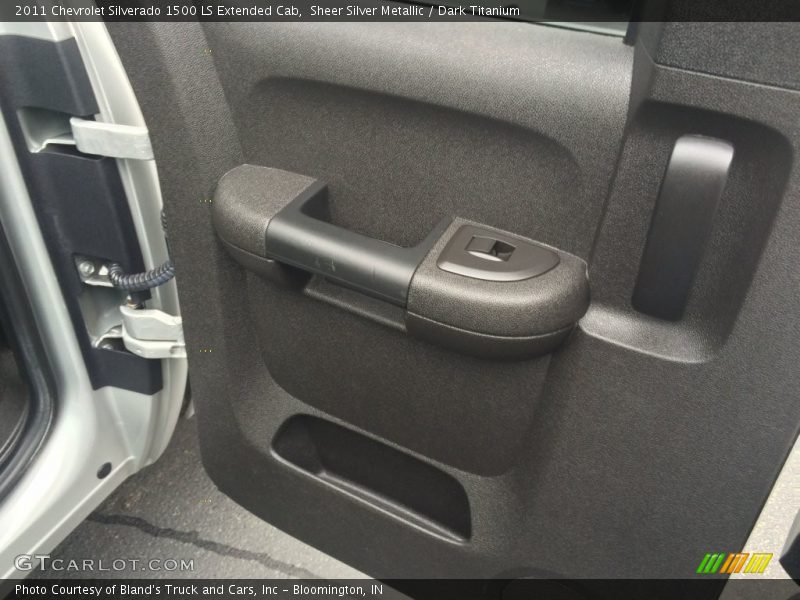 Sheer Silver Metallic / Dark Titanium 2011 Chevrolet Silverado 1500 LS Extended Cab