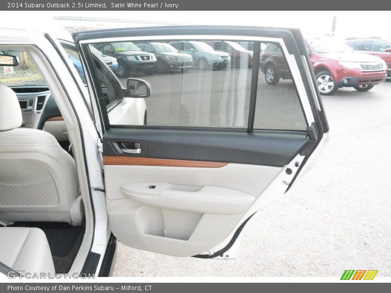 Satin White Pearl / Ivory 2014 Subaru Outback 2.5i Limited