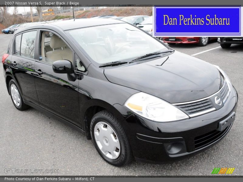 Super Black / Beige 2007 Nissan Versa S