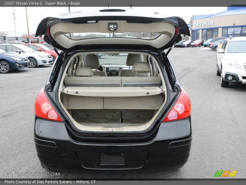 Super Black / Beige 2007 Nissan Versa S