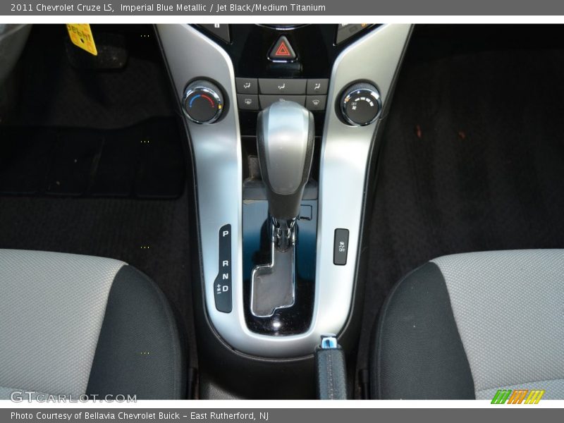 Imperial Blue Metallic / Jet Black/Medium Titanium 2011 Chevrolet Cruze LS