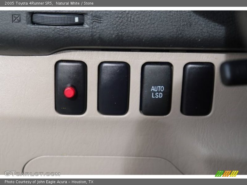 Natural White / Stone 2005 Toyota 4Runner SR5