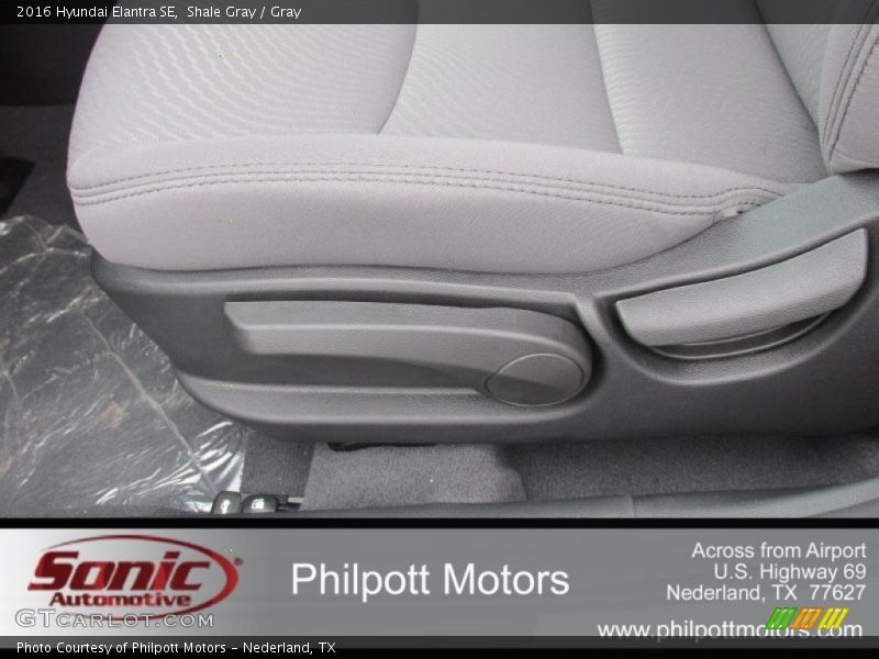 Shale Gray / Gray 2016 Hyundai Elantra SE