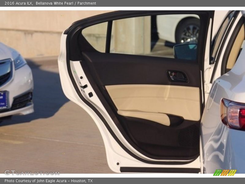 Bellanova White Pearl / Parchment 2016 Acura ILX