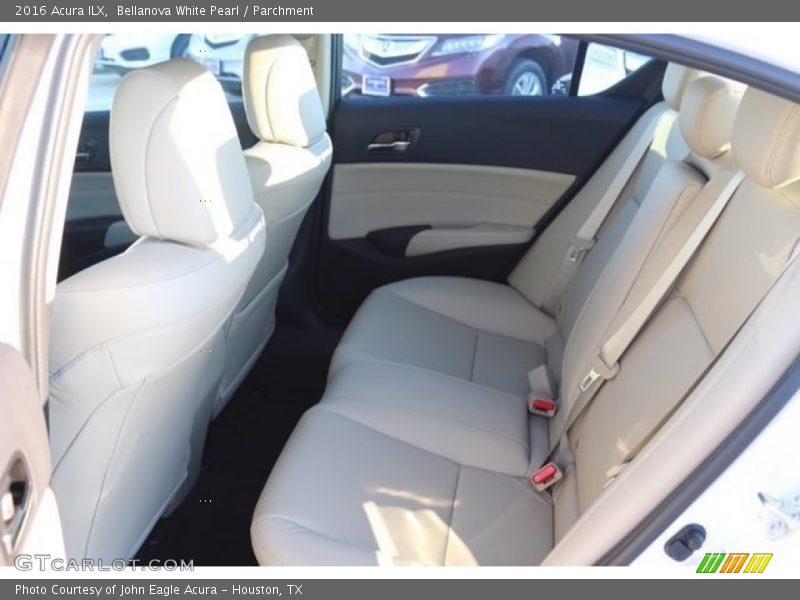 Bellanova White Pearl / Parchment 2016 Acura ILX