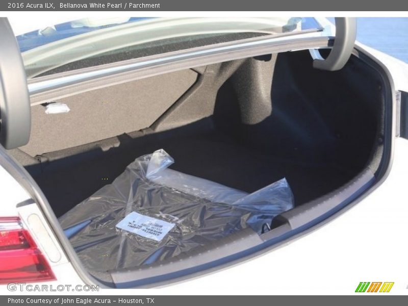 Bellanova White Pearl / Parchment 2016 Acura ILX