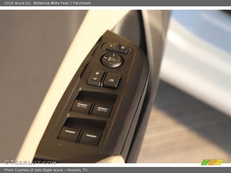 Bellanova White Pearl / Parchment 2016 Acura ILX