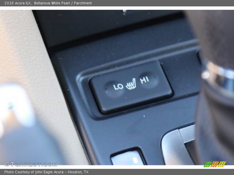 Bellanova White Pearl / Parchment 2016 Acura ILX