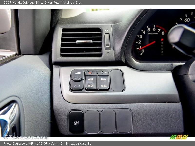 Silver Pearl Metallic / Gray 2007 Honda Odyssey EX-L