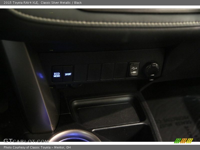 Classic Silver Metallic / Black 2015 Toyota RAV4 XLE