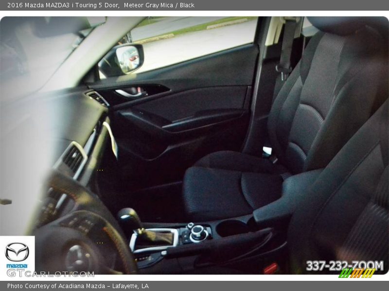 Meteor Gray Mica / Black 2016 Mazda MAZDA3 i Touring 5 Door