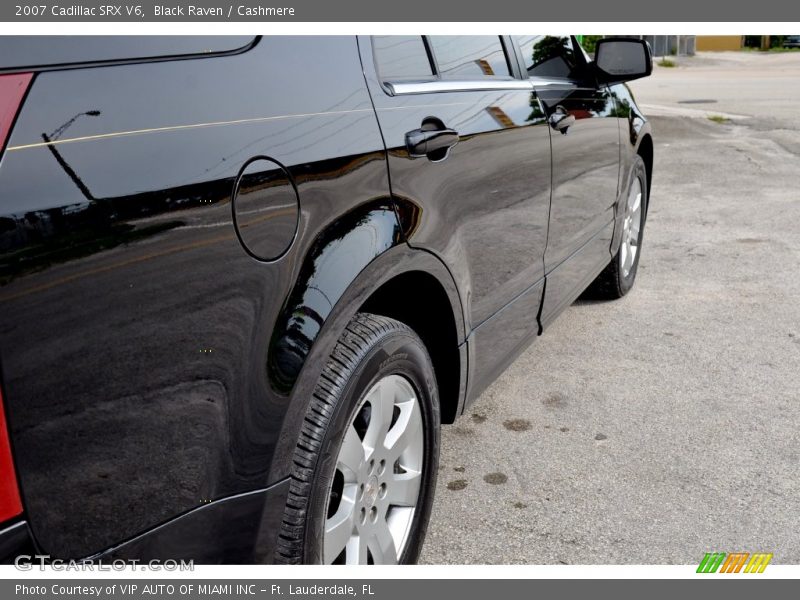 Black Raven / Cashmere 2007 Cadillac SRX V6