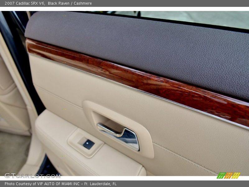 Black Raven / Cashmere 2007 Cadillac SRX V6
