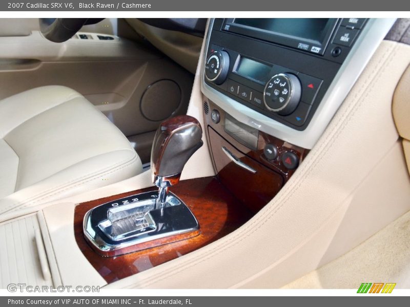 Black Raven / Cashmere 2007 Cadillac SRX V6