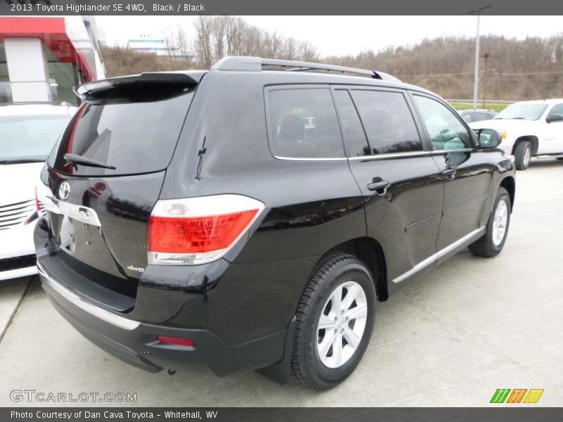 Black / Black 2013 Toyota Highlander SE 4WD