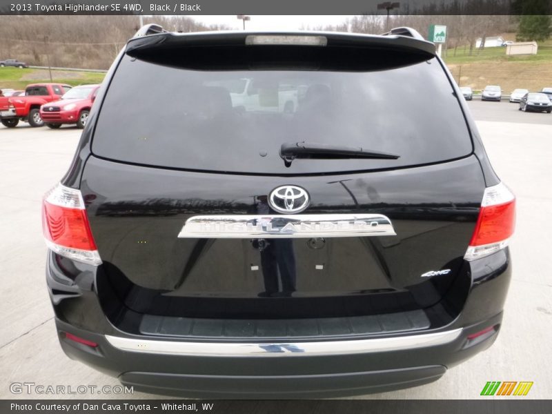 Black / Black 2013 Toyota Highlander SE 4WD
