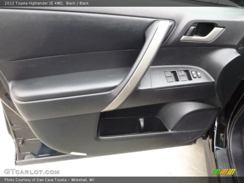 Black / Black 2013 Toyota Highlander SE 4WD