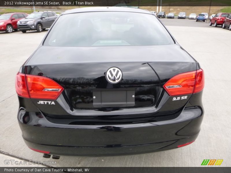 Black / Titan Black 2012 Volkswagen Jetta SE Sedan