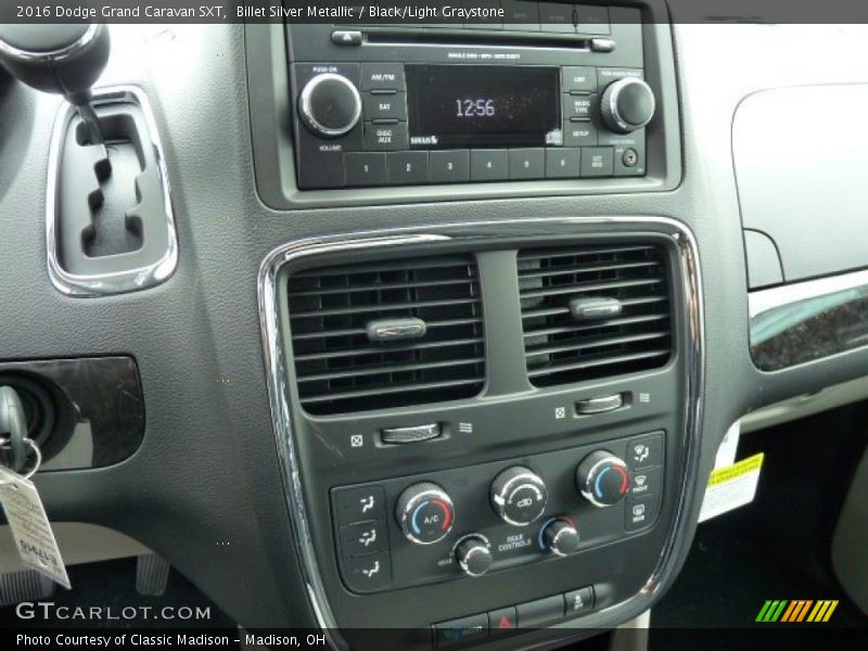 Billet Silver Metallic / Black/Light Graystone 2016 Dodge Grand Caravan SXT