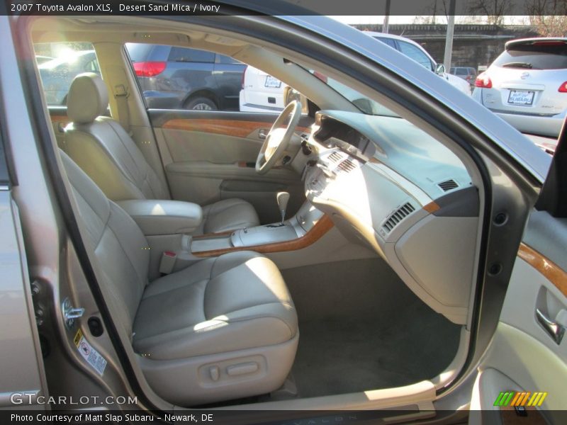 Desert Sand Mica / Ivory 2007 Toyota Avalon XLS