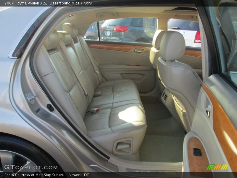 Desert Sand Mica / Ivory 2007 Toyota Avalon XLS