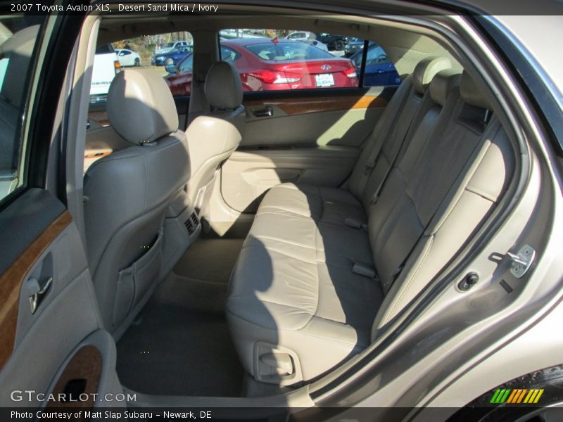 Desert Sand Mica / Ivory 2007 Toyota Avalon XLS
