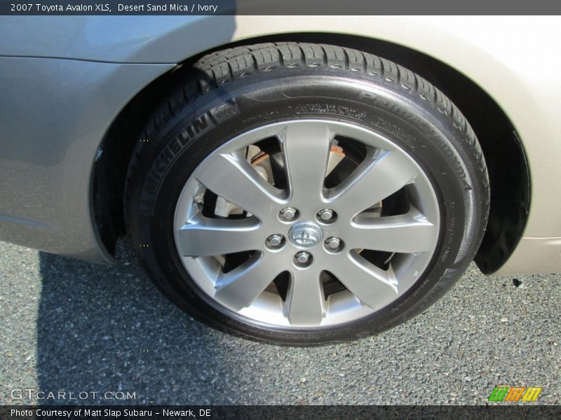 Desert Sand Mica / Ivory 2007 Toyota Avalon XLS